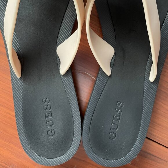 GUESS Women's Slippers, Size 8-8.5 - WORN ONLY ONCE - Picture 6 of 7